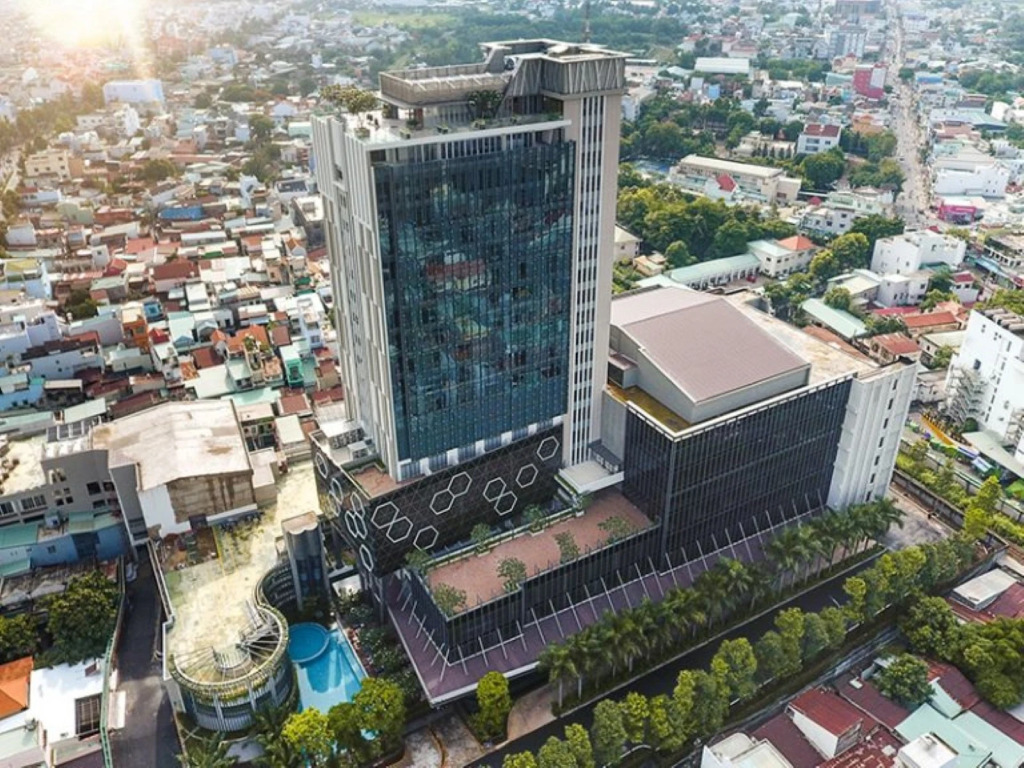Биен-Хоа: The Mira Central Park Hotel