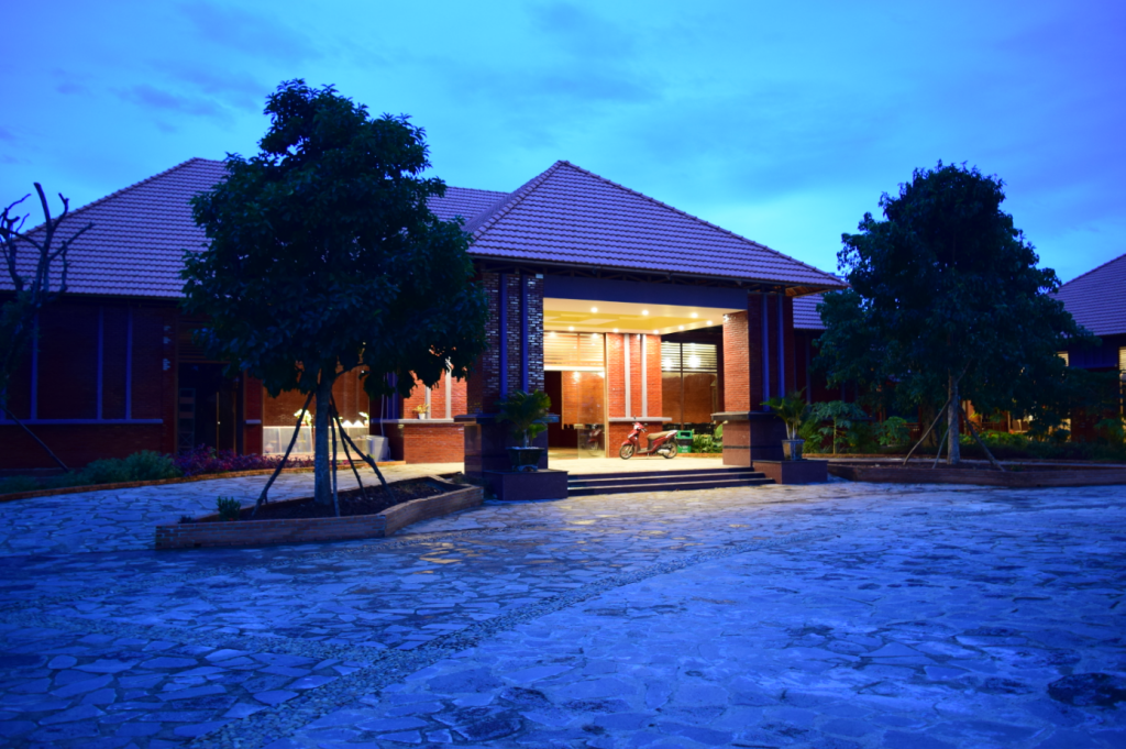 Да-Хуоай: Orchard Home Resort Nam Cat Tien