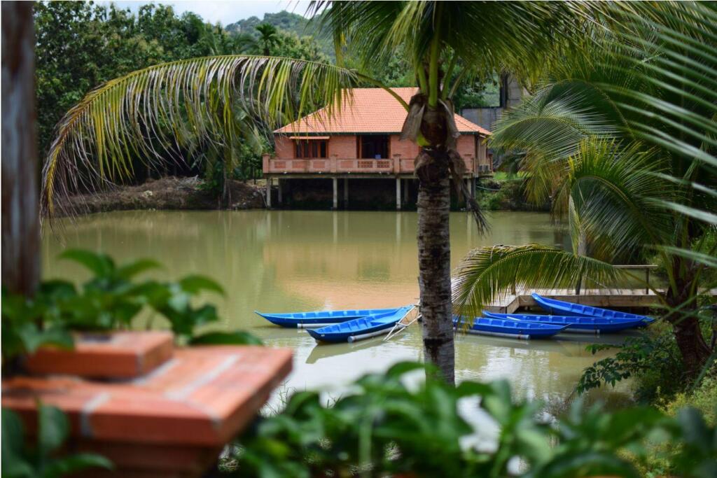 Да-Хуоай: Orchard Home Resort Nam Cat Tien