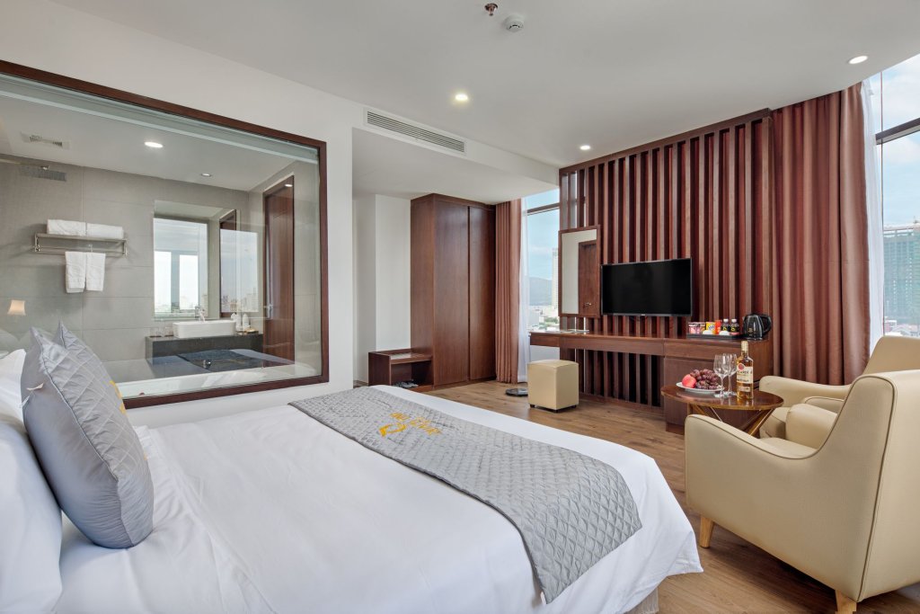 Дананг: Diamond Beach Hotel