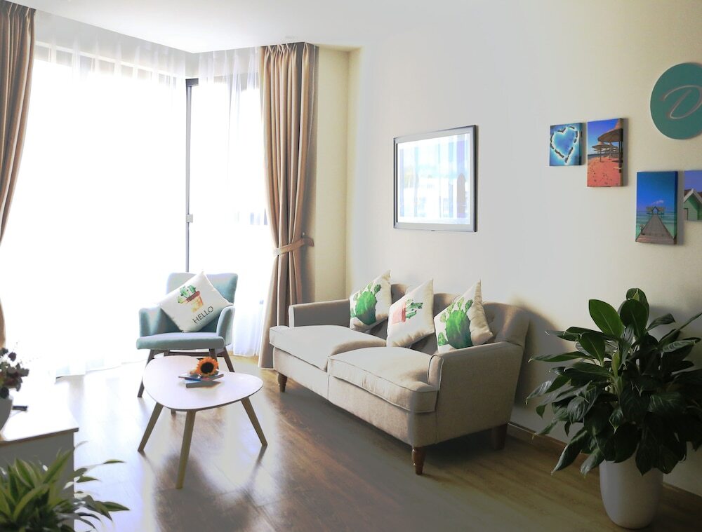 Халонг: DTJ Hometel Ha Long