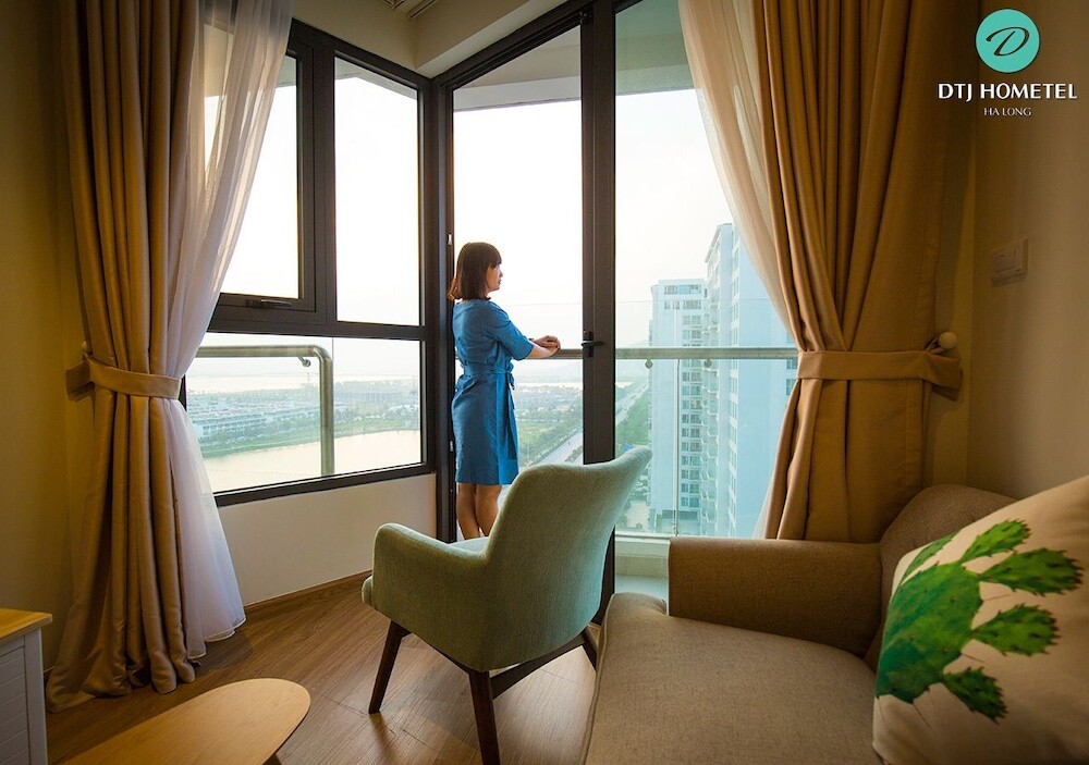 Халонг: DTJ Hometel Ha Long