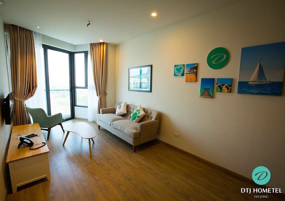 Халонг: DTJ Hometel Ha Long