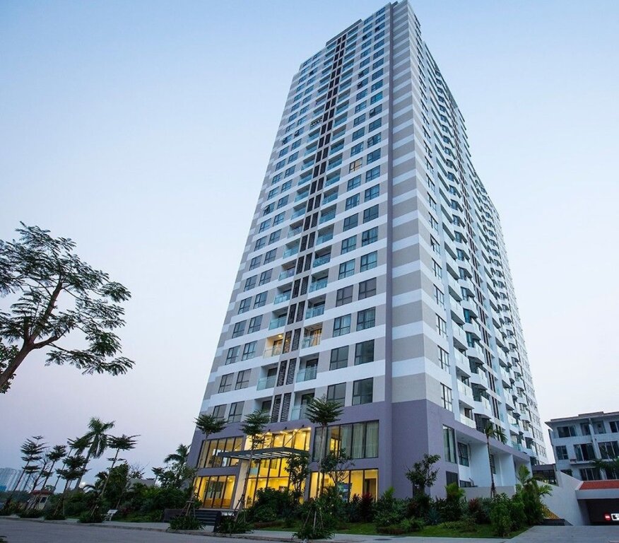 Халонг: DTJ Hometel Ha Long