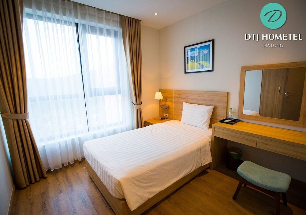 Халонг: DTJ Hometel Ha Long