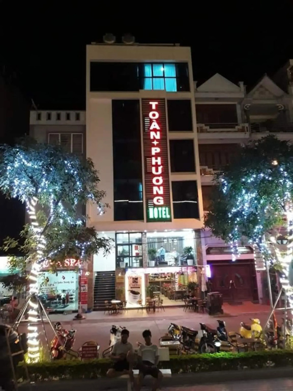 Халонг: Toan Phuong Hostel
