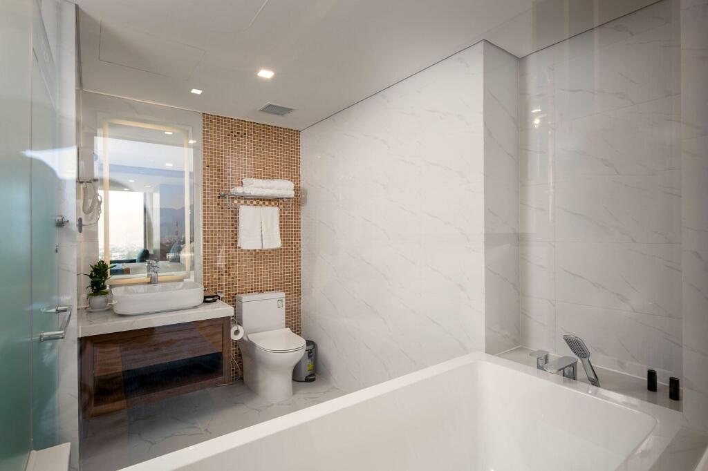 Дананг: CN Palace Boutique Hotel & Spa