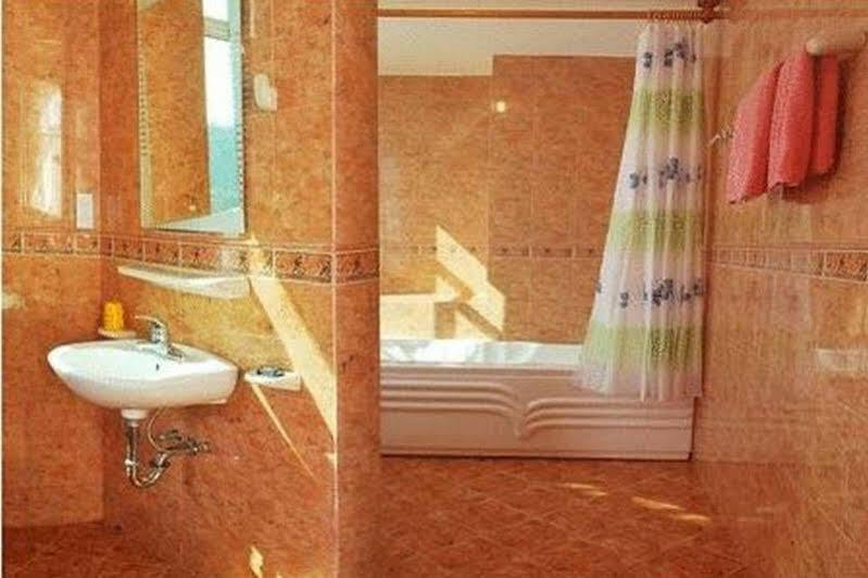 Хюэ: Original Binh Duong 1 Hotel