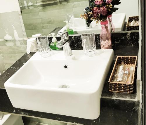 Лаокай: Khang Nhiên Hotel