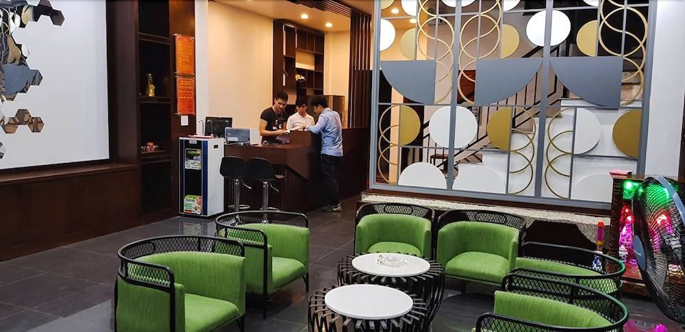 Лаокай: Khang Nhiên Hotel