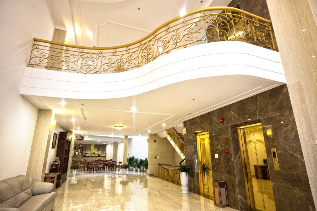 Плейку: Le Centre Hotel