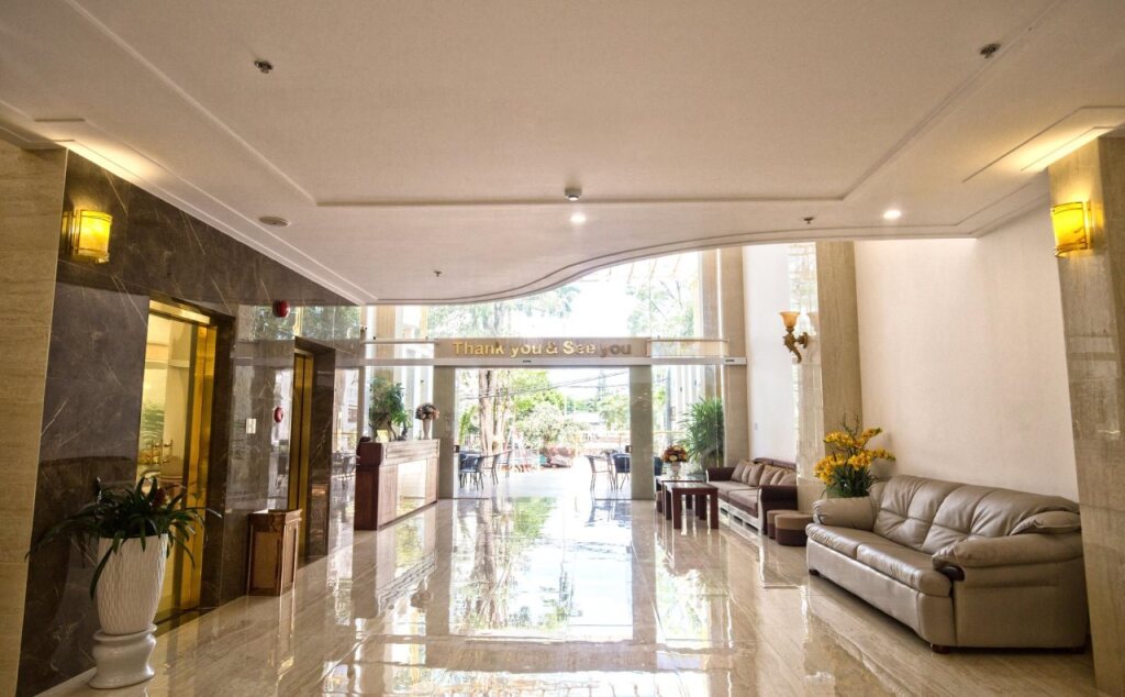 Плейку: Le Centre Hotel