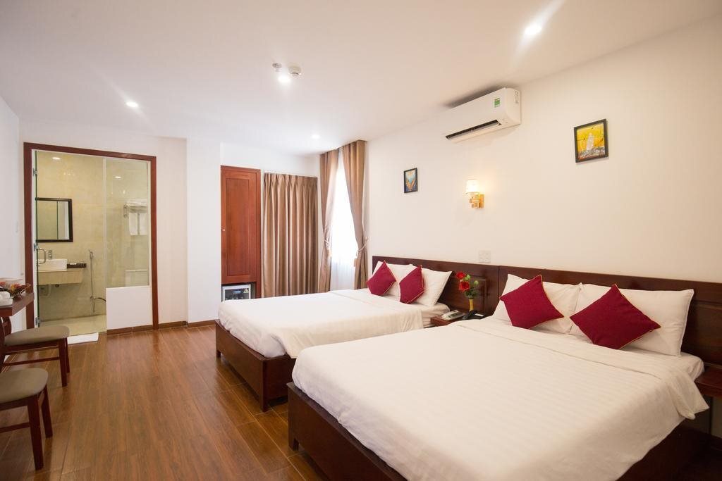Плейку: Le Centre Hotel