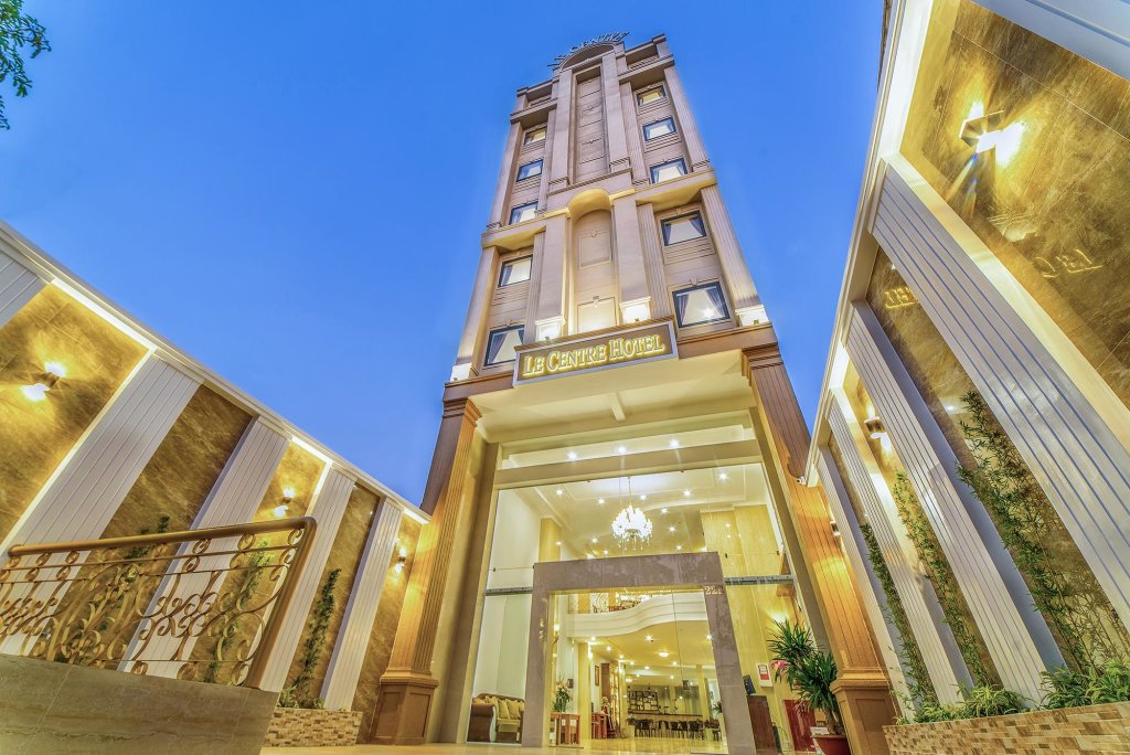 Плейку: Le Centre Hotel