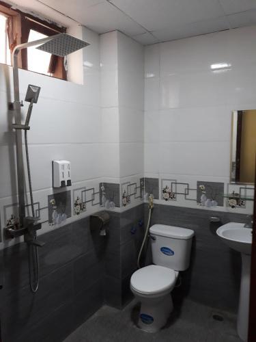 Винь: Viễn Đông Hotel