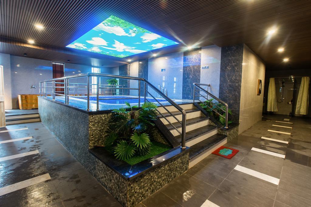 Хатинь: Eagle Hotel