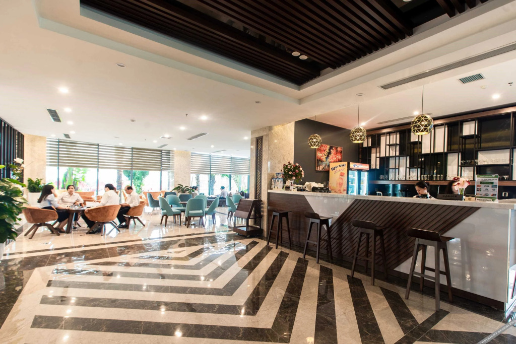 Хатинь: Eagle Hotel