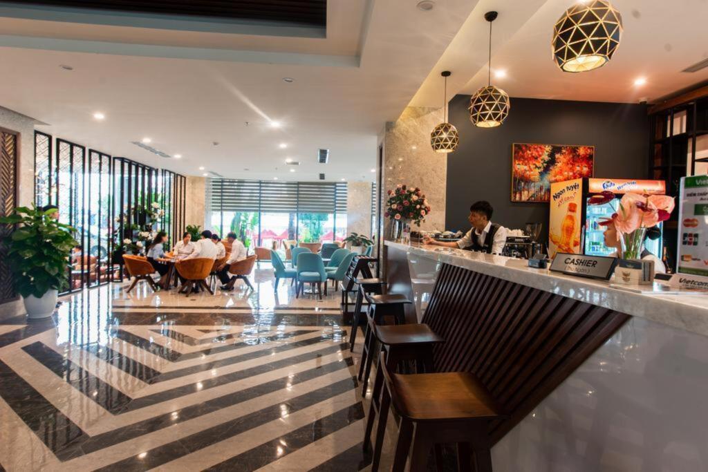 Хатинь: Eagle Hotel