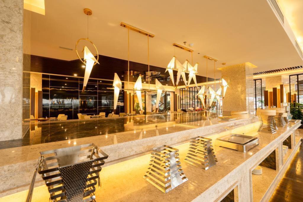 Хатинь: Eagle Hotel