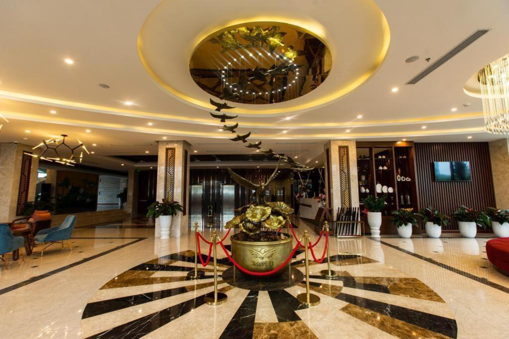 Хатинь: Eagle Hotel