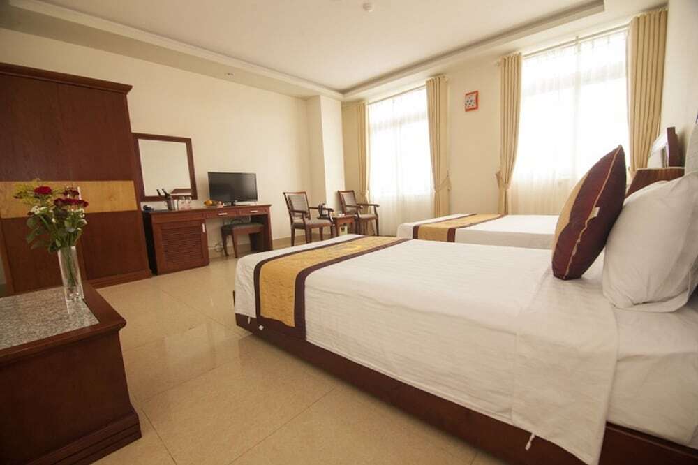 Халонг: Oyo 1120 Hai Anh Vip Hotel