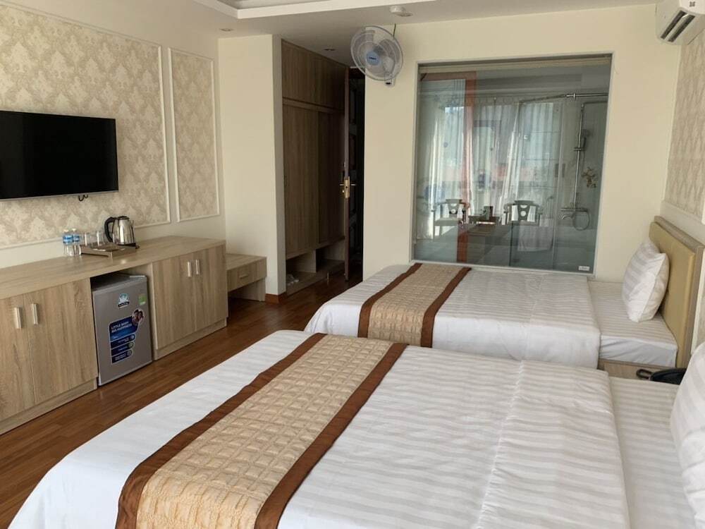 Халонг: Oyo 1120 Hai Anh Vip Hotel