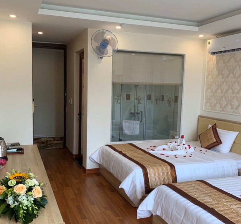 Халонг: Oyo 1120 Hai Anh Vip Hotel