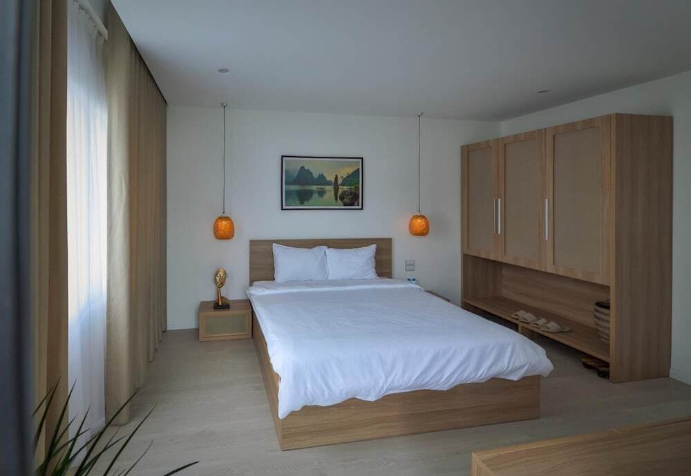Халонг: Haradise Suite Villa