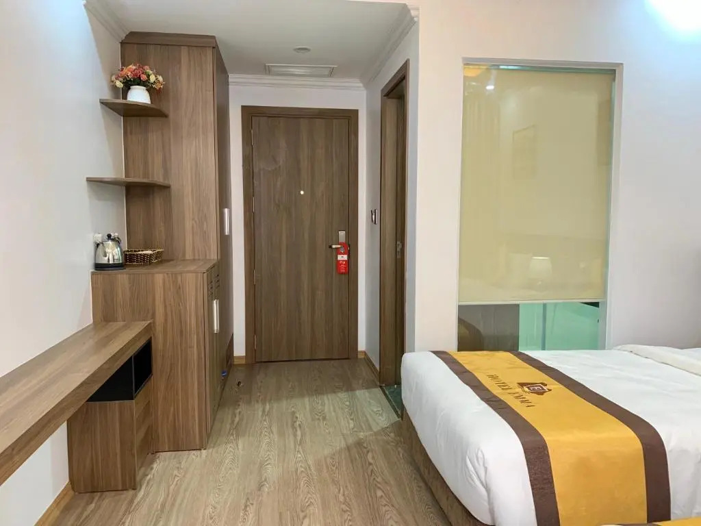 Халонг: Hotel Emma