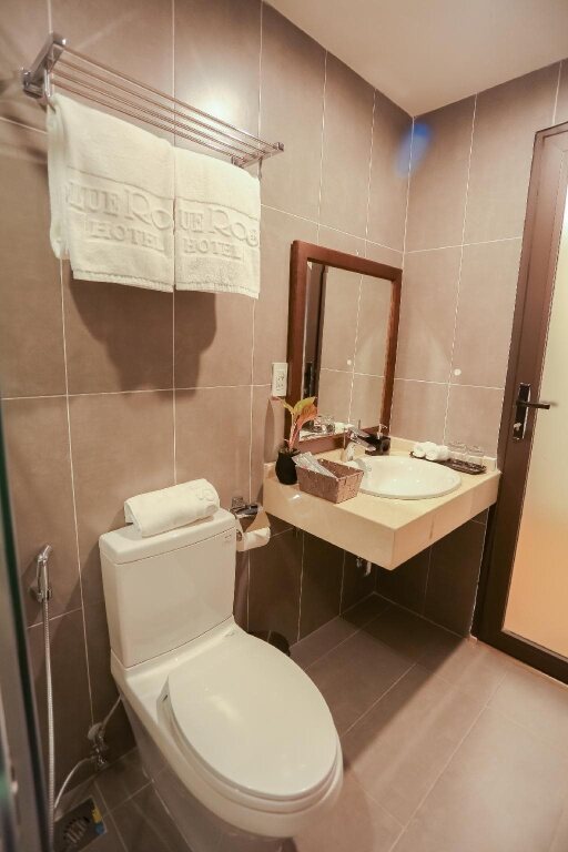 Хайфон: Hotel Blue Rose