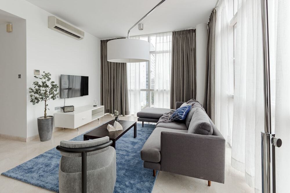 Хошимин: Blue Arch Suites - The Notre Dame Saigon