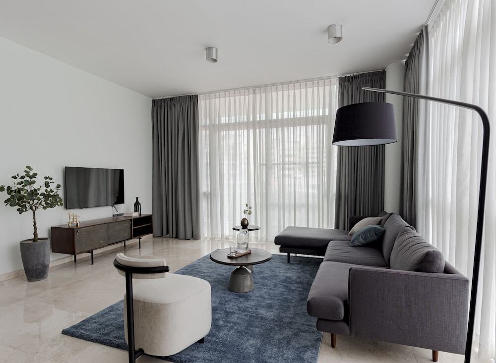 Хошимин: Blue Arch Suites - The Notre Dame Saigon