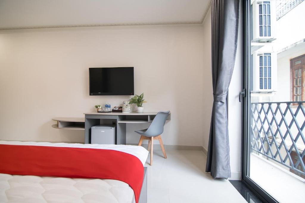 Хошимин: Bin Bin Hotel 7 - Near Ton Duc Thang University