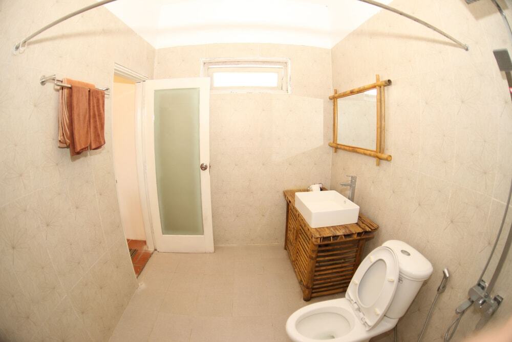 Хатинь: Tre Nguon Hotel & Resort