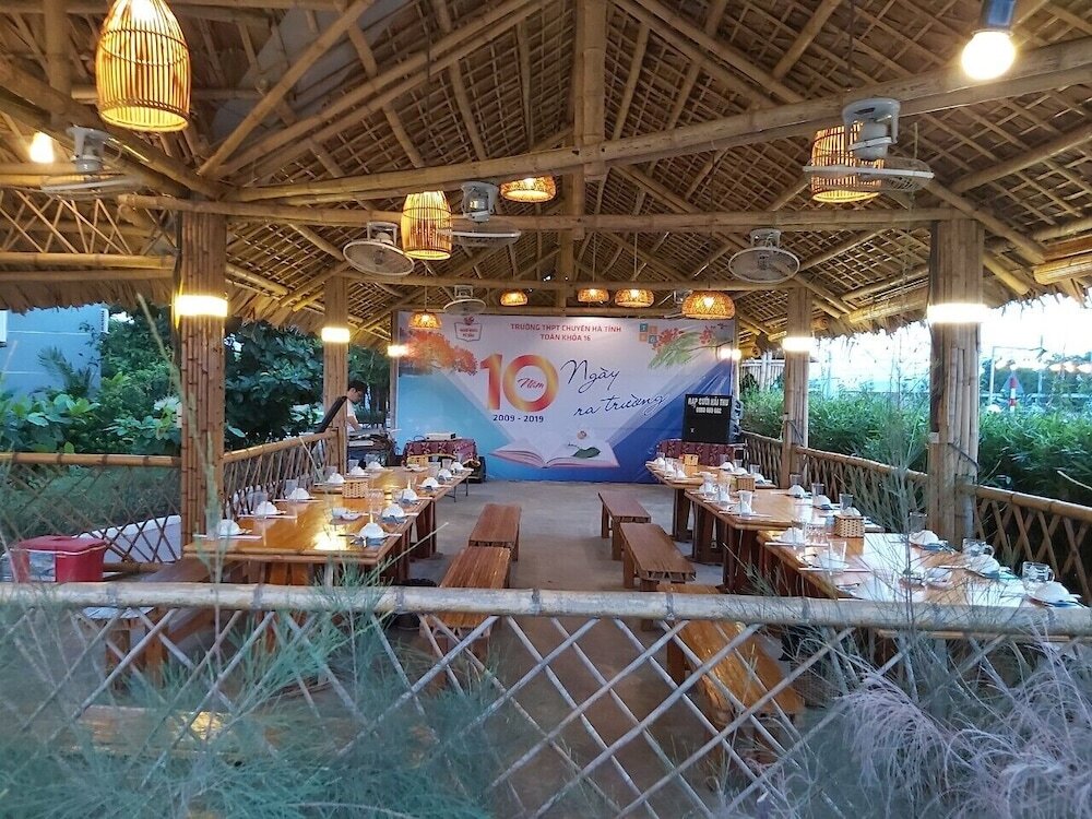 Хатинь: Tre Nguon Hotel & Resort