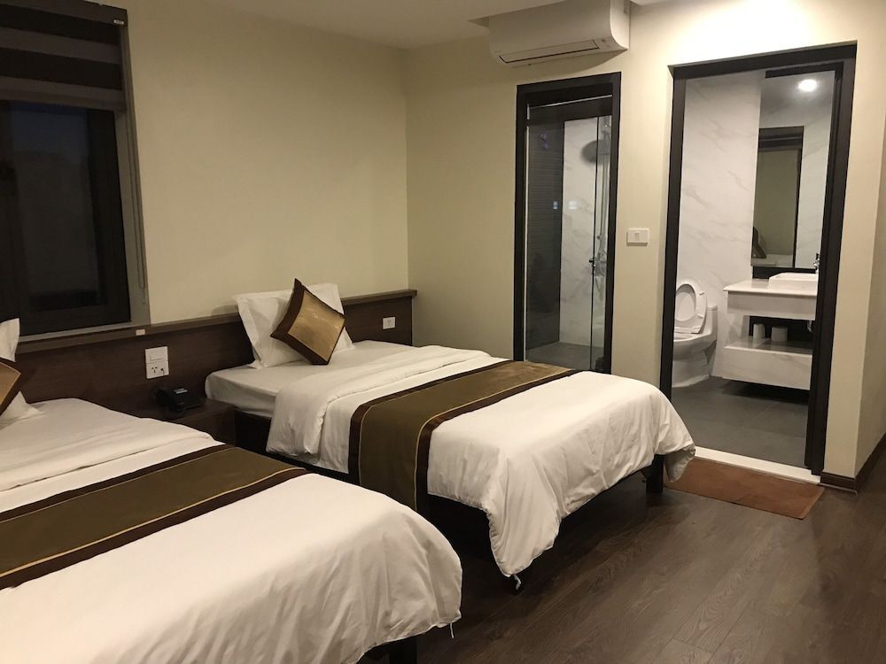 Халонг: Boston Hotel