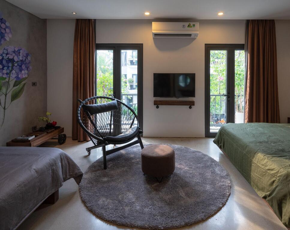 carousel image 0