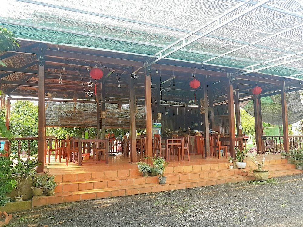 Да-Хуоай: Cat Tien Farmer Lodge