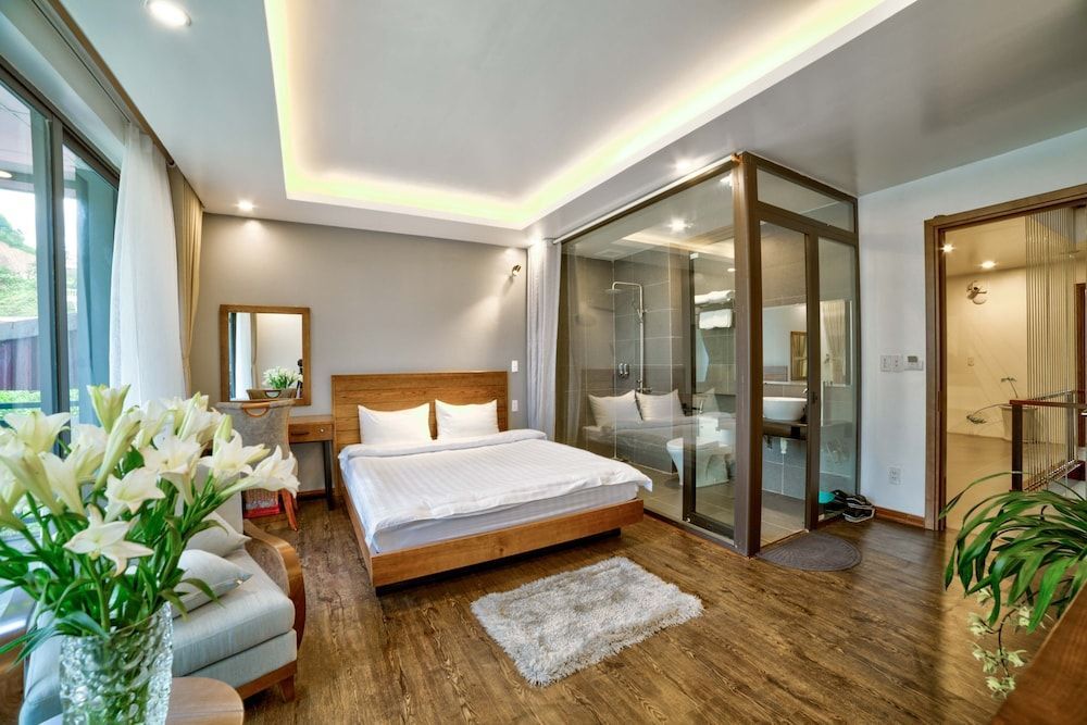 Шапа: Lustig Hostel