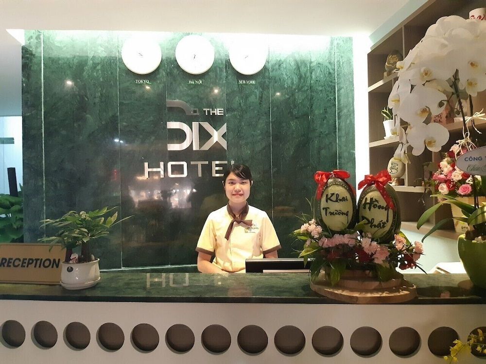 Хошимин: The Six Hotel