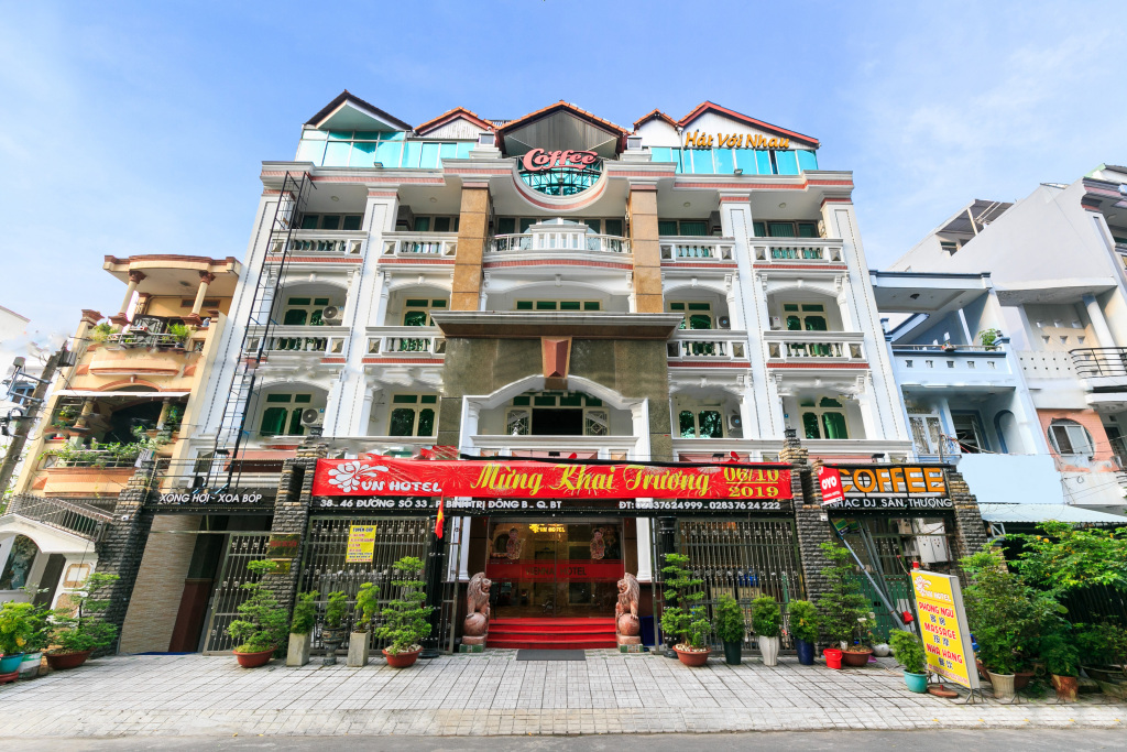 Хошимин: Vienna Hotel by OYO Rooms