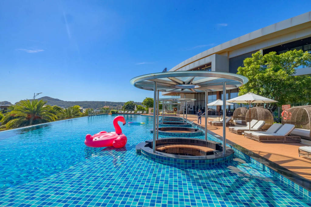 Камрань: Курортный Отель Wyndham Grand KN Paradise Cam Ranh