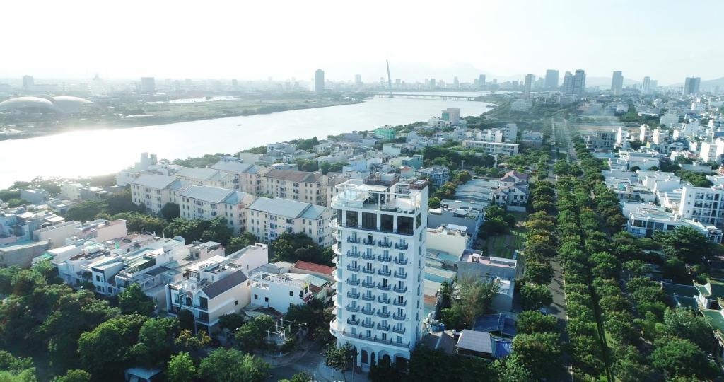 Дананг: RHM Luxury Hotel And Suite