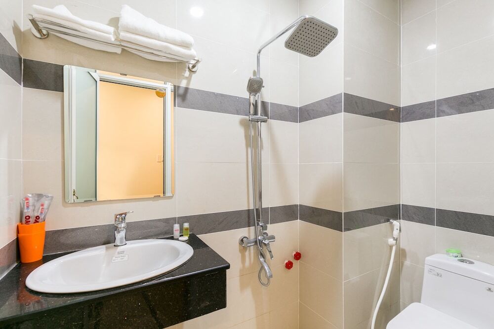 Вунгтау: Oyo 365 Rose Hotel