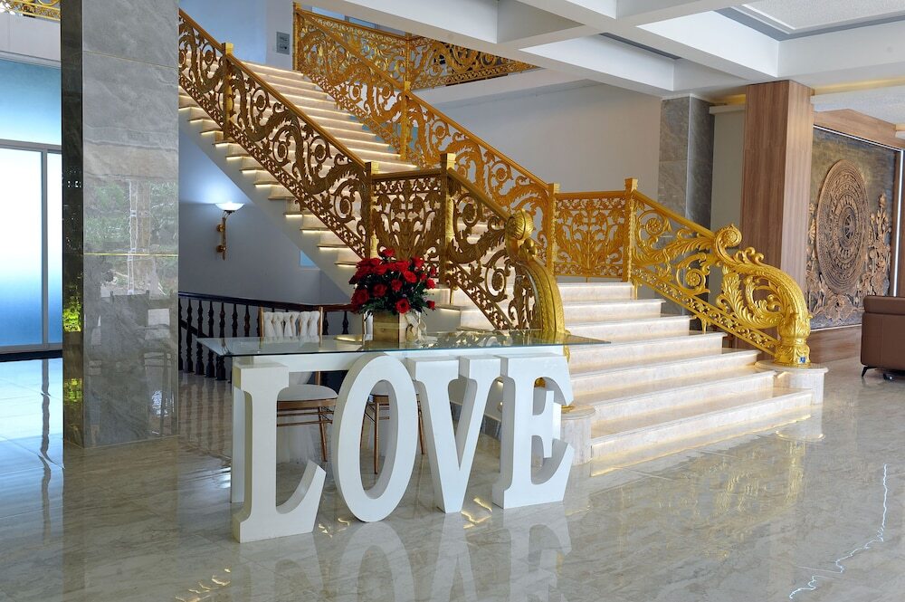 Да-Хуоай: Tam Chau Luxury Hotel