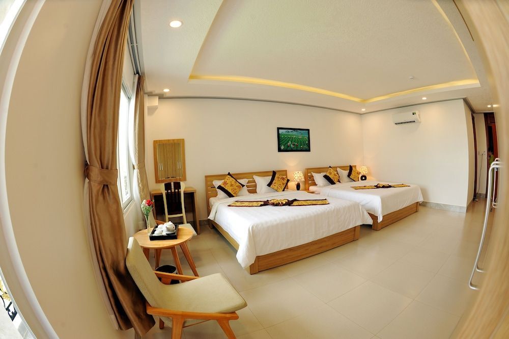 Да-Хуоай: Tam Chau Luxury Hotel