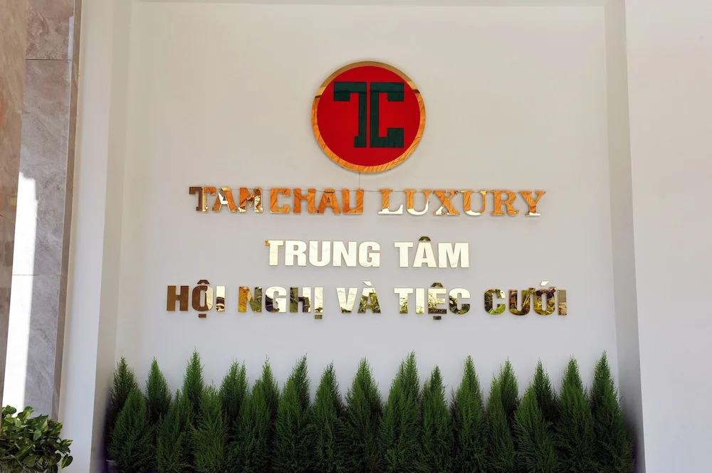 Да-Хуоай: Tam Chau Luxury Hotel