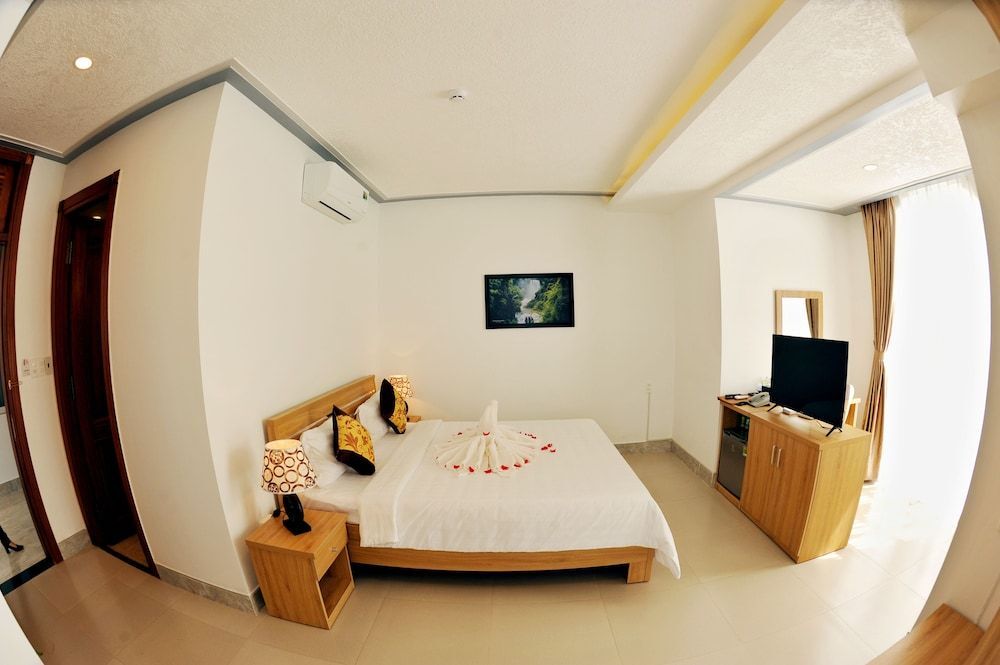 Да-Хуоай: Tam Chau Luxury Hotel