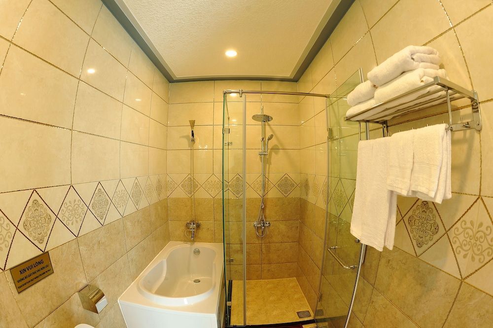 Да-Хуоай: Tam Chau Luxury Hotel