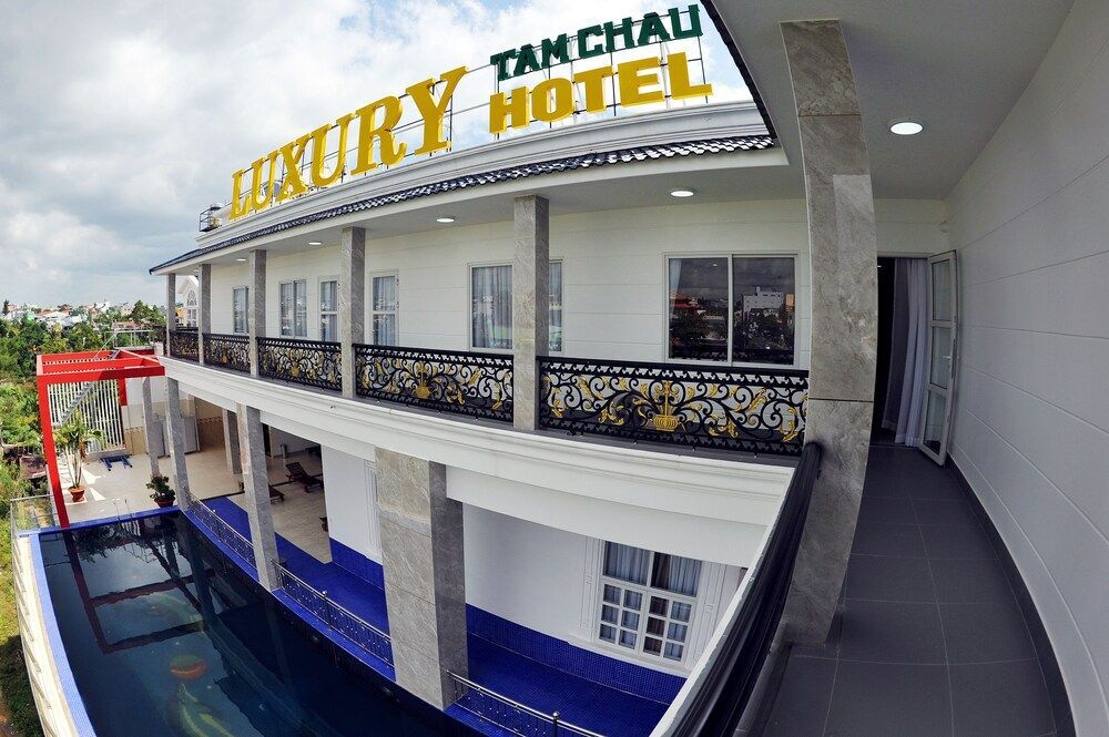 Да-Хуоай: Tam Chau Luxury Hotel